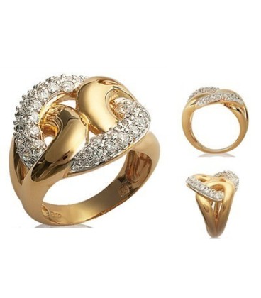 Grosse bague plaqué or anneau incrusté d'oxydes zirconium Grosse bague plaqué or anneau incrusté d'oxydes zirconium