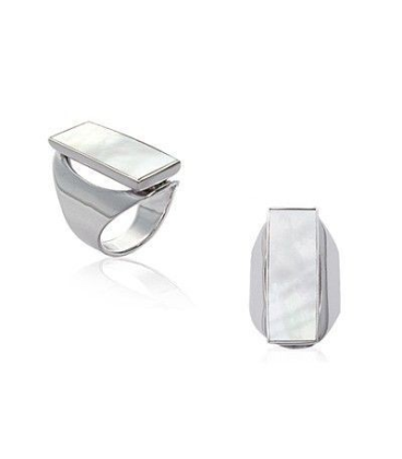 Belle bague nacre véritable sur argent massif 