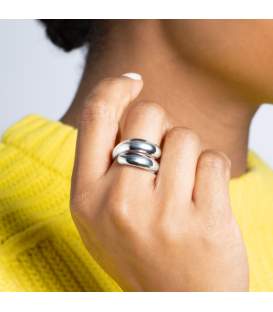 Bague alliance argent anneau enroulé en tête à tête